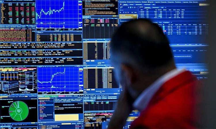 Asia stocks up, oil down before Trump-Zelensky talks