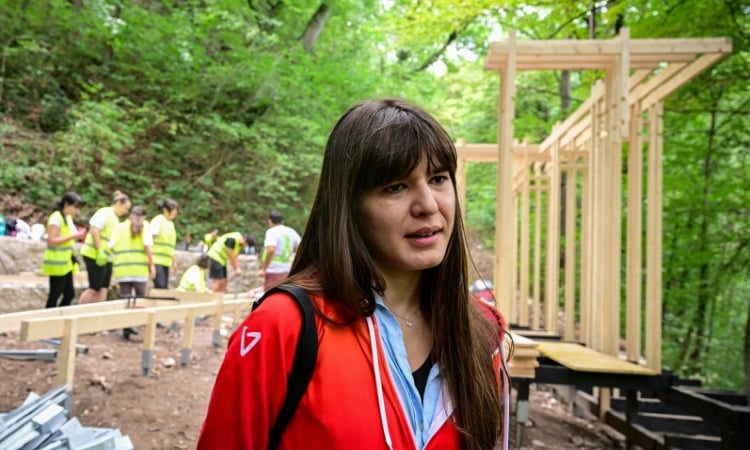 The volunteers battling to save Romania's cultural treasures