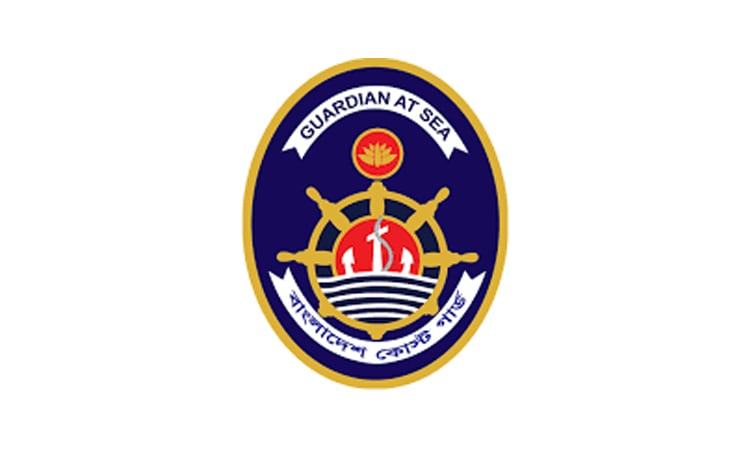 Coast Guard rescues 8 fishermen adrift on boat