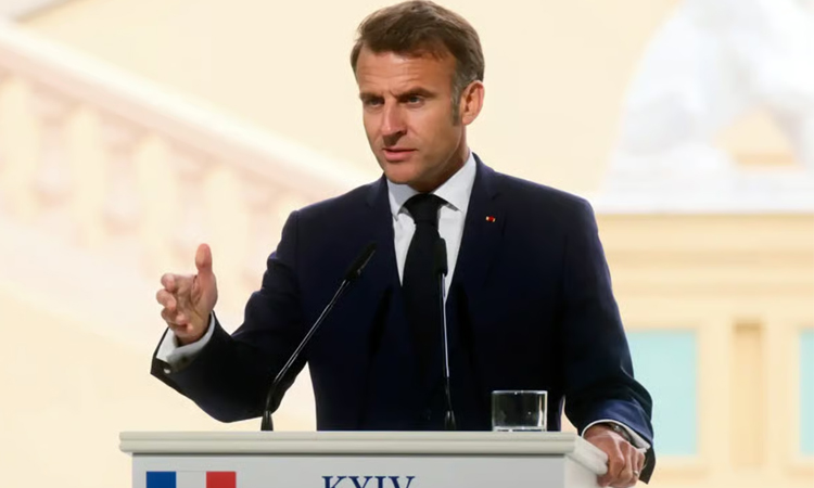 Macron calls for sanctions against Russia if diplomacy fails