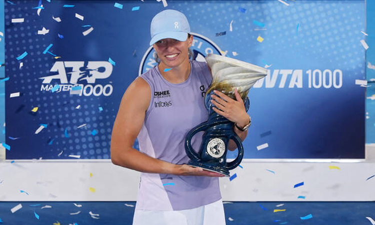 Swiatek beats Paolini to clinch WTA Cincinnati Open title