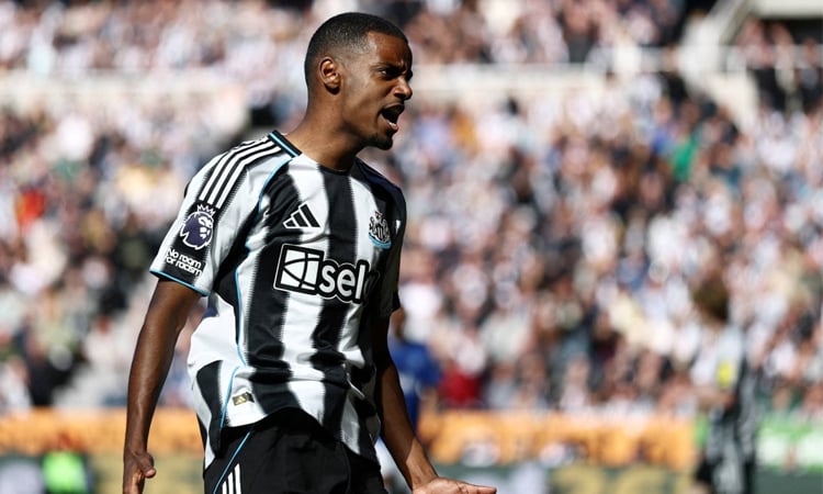 Isak says 'change' best for everyone after Newcastle trust broken