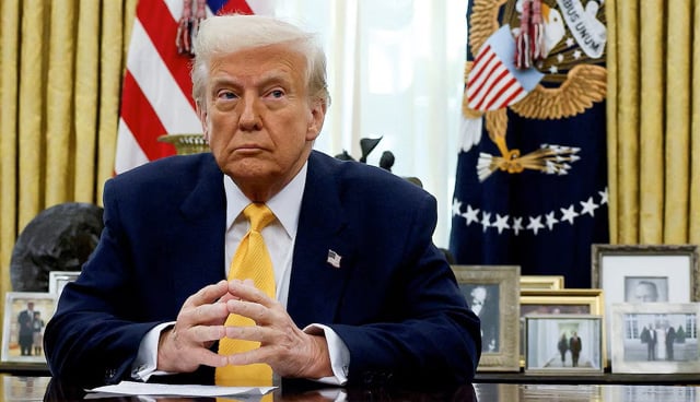 Trump raises pressure on Fed with call for governor to resign