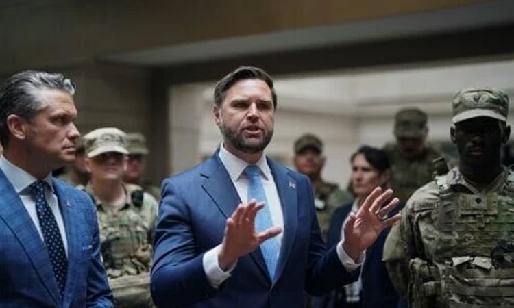 Shouts of 'Free DC' as Vance visits troops deployed in US capital