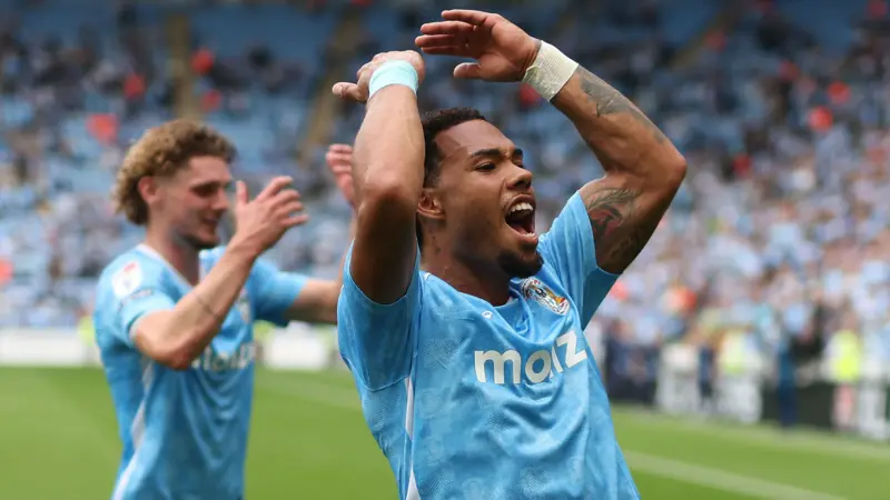 Coventry stay unbeaten with seven-goal thrashing of QPR