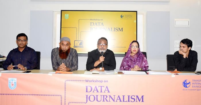 Integrity, courage are essential in journalism: KU VC