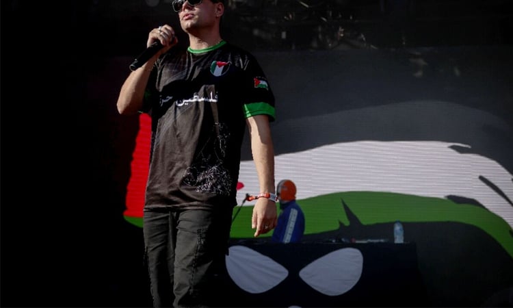 Kneecap defy critics with 'Free Palestine' chant at Paris gig
