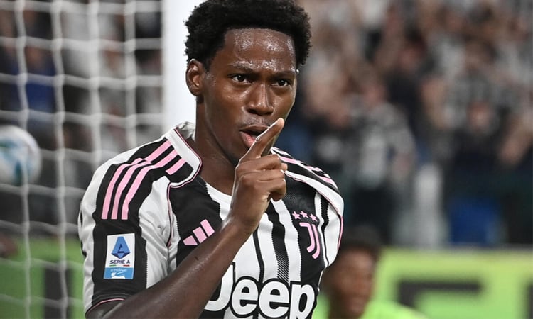 David strikes on Serie A debut as Juve ease past Parma