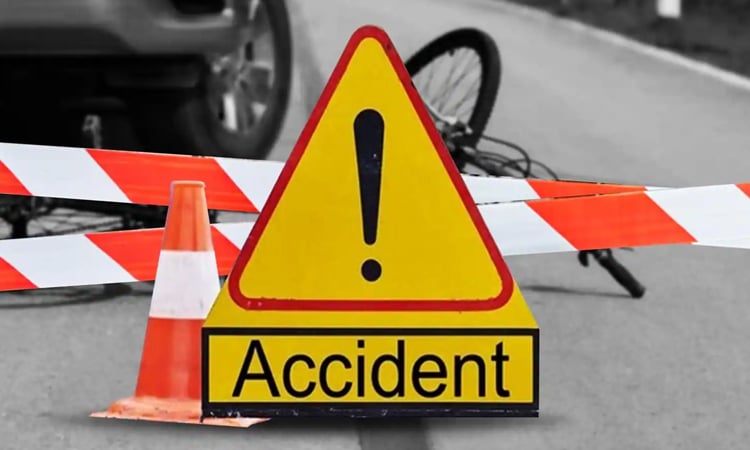 Two killed, one injured in Gaibandha road crash | District