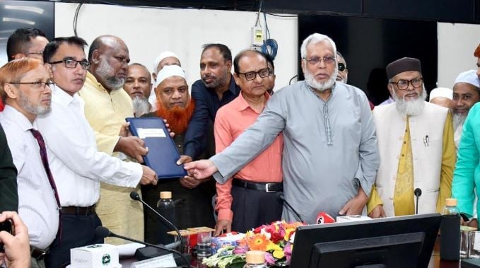 Railway allocates land for two mosques, temple in city