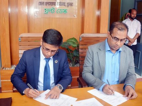 Toufiqur assumes office as Khulna DC