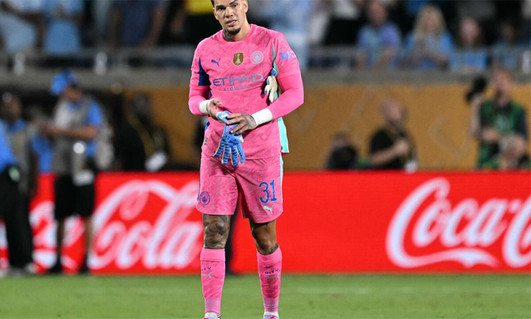 Ederson leaves City for Fenerbahce as Donnarumma waits in wings