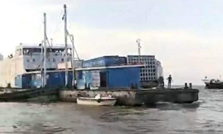 Water route services suspended on 20 routes in Bhola