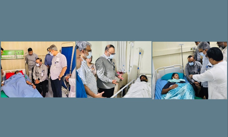 DU VC visits Nur, Meghmallar, Nazmul at hospital