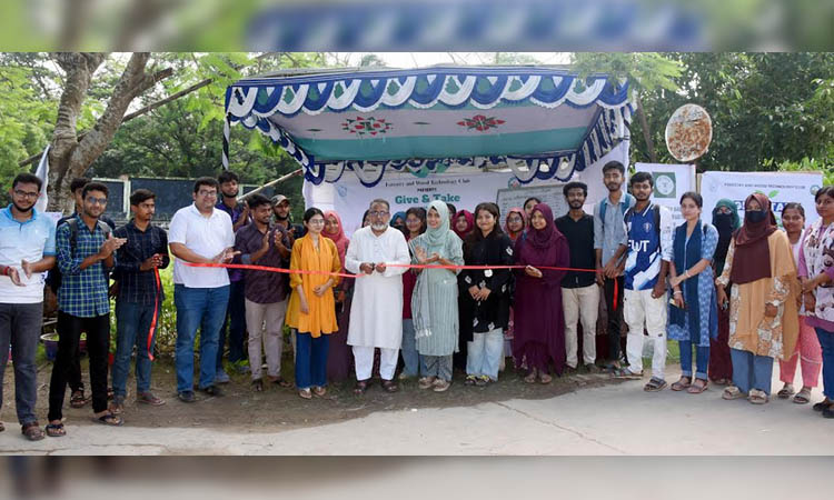 Indiscriminate disposal of plastic waste is harming environmental balance: KU VC