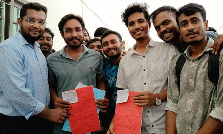 382 students collect nomination forms for 23 RUCSU posts