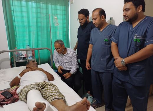 BNP health secretary visits injured journo Nahid Nazrul