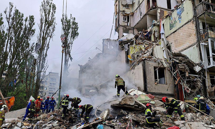 Russian strikes across Ukraine kill at least 2: authorities