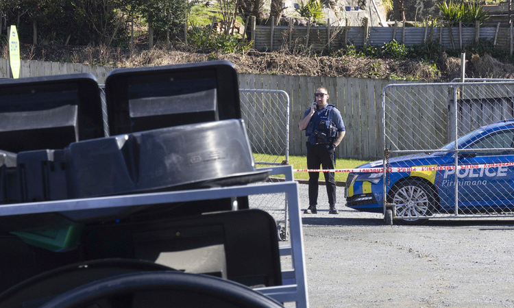 New Zealand fugitive father killed in shootout with police | International