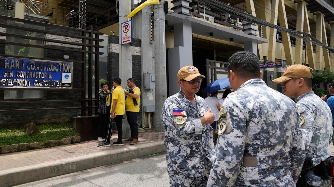Philippine contractors allege lawmaker payoffs in flood control scandal | International