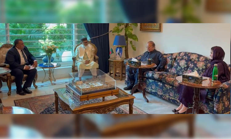 Religious adviser calls on Nawaz Sharif in Lahore