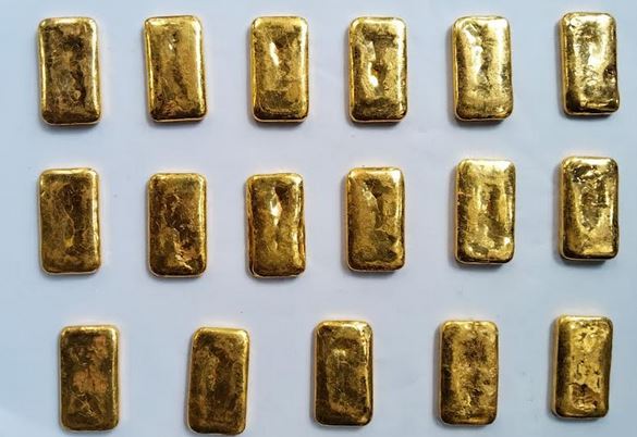 One held with 17 gold bars in Jashore | Others
