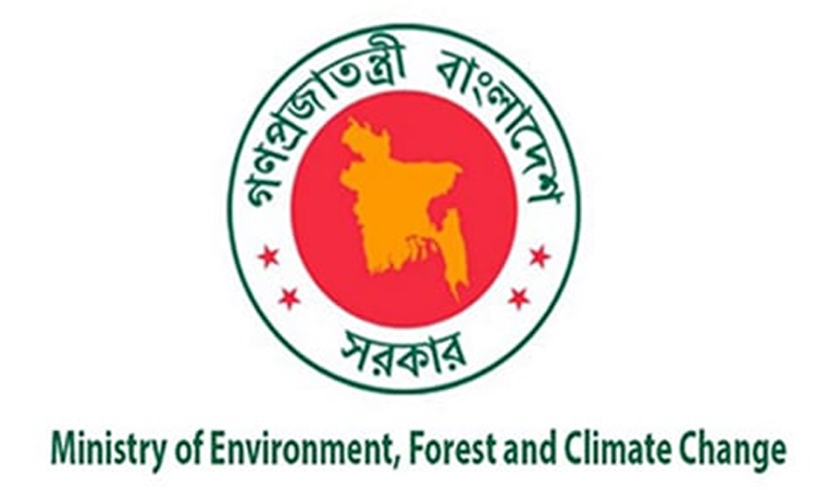 Mobile court drives against air, noise, polythene pollution