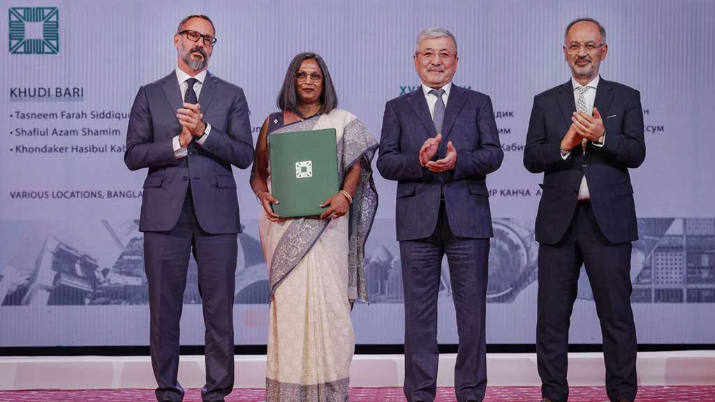 Marina Tabassum receives Aga Khan Award for architecture