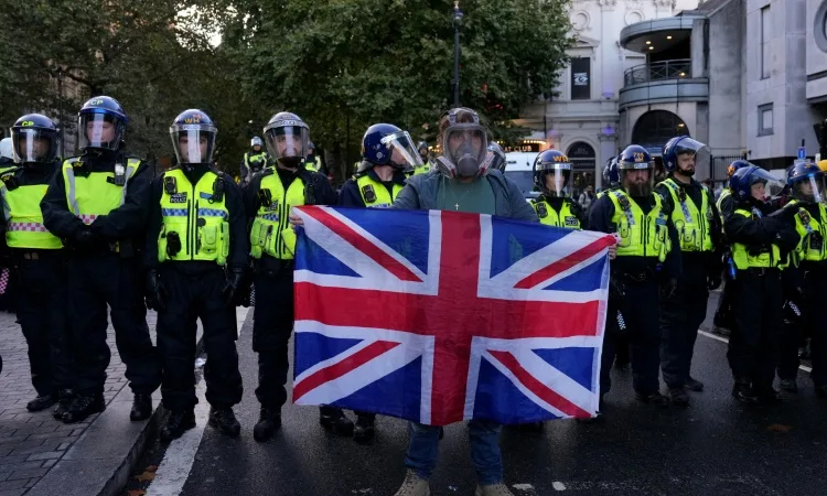 Britain looks for answers after huge far-right rally