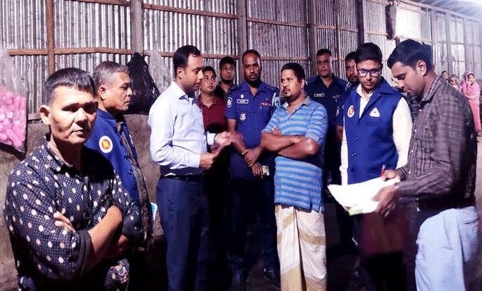 4 eateries fined Tk 85,000 in Nilphamari