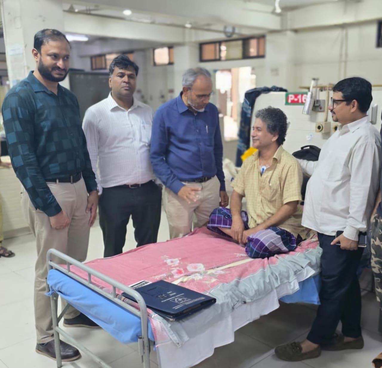 BNP Health Secy visits ailing journo Tutul at NICVD