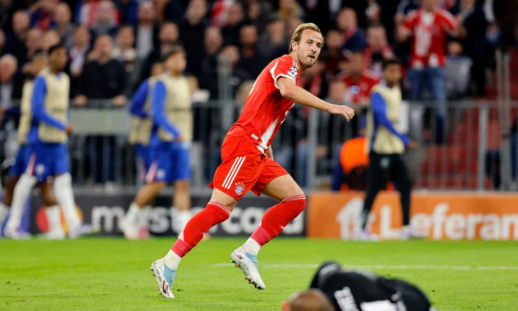Kane doubles up as Bayern sink Chelsea in Champions League