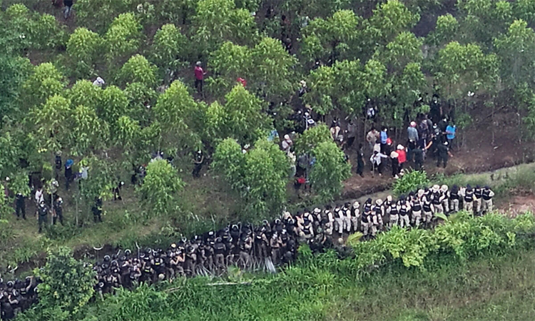 Cambodian PM accuses Thai forces of evicting civilians on border