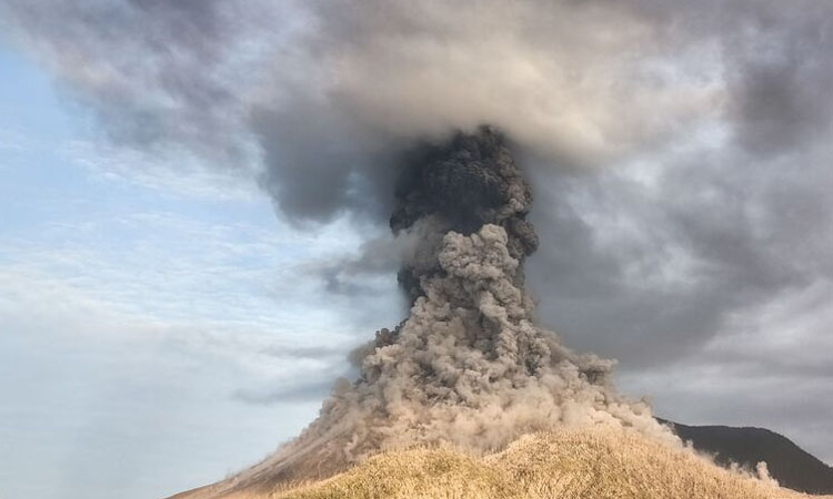 Indonesia volcano erupts as alert level raised