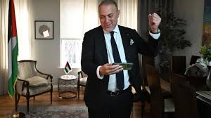 Cheers, hugs at Palestinian mission as UK recognises statehood