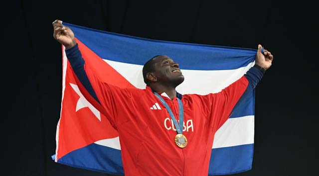 Wrestling legend Lopez calls for Cuban sport to 'open up' to the world | Sports