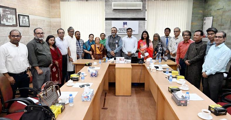 3 DU students receive Dr Habiba Khatun Trust Fund Scholarship