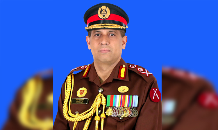 BGB Chief visits Dhakeshwari, Ramna Kali temples