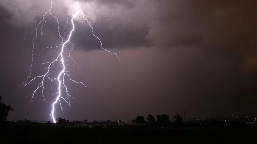 Two killed in Jashore lightning strikes