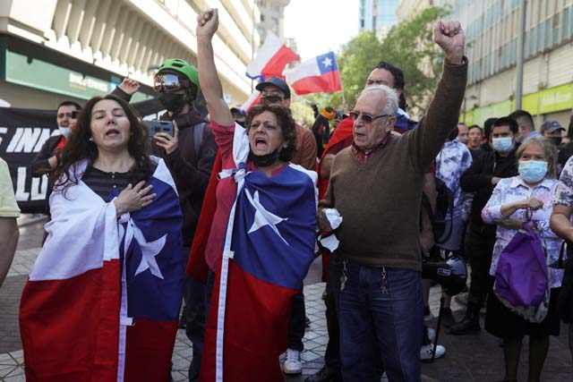 Chile far-right candidate defends plans to slash spending