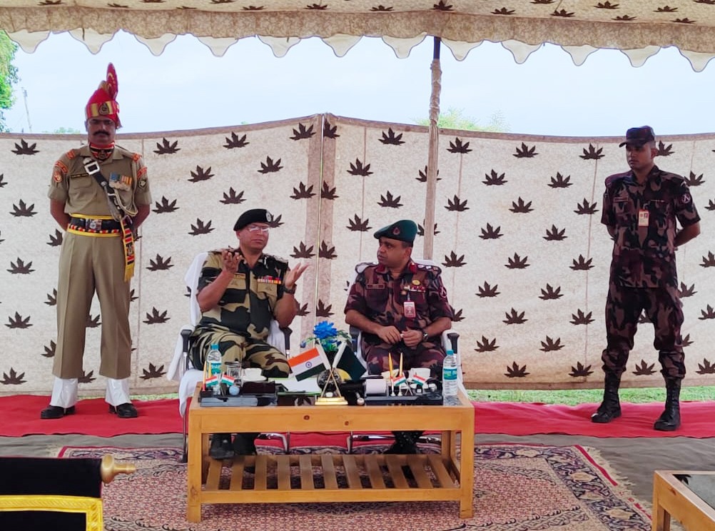 BGB-BSF's commander-level meeting held at Maheshpur 