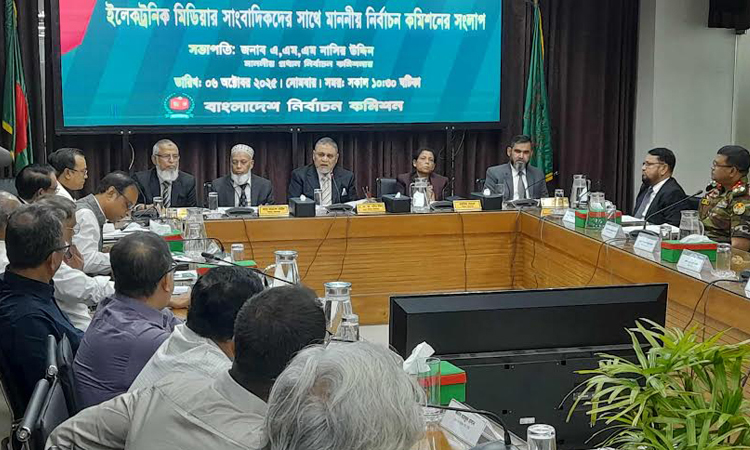 CEC seeks media support for holding transparent election
