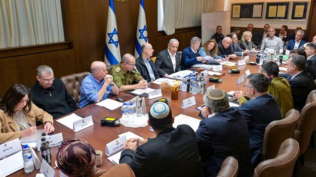 Israel government approves Gaza hostage release deal