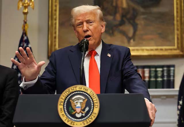Trump announces new 100 percent China tariff, threatens to scrap Xi talks