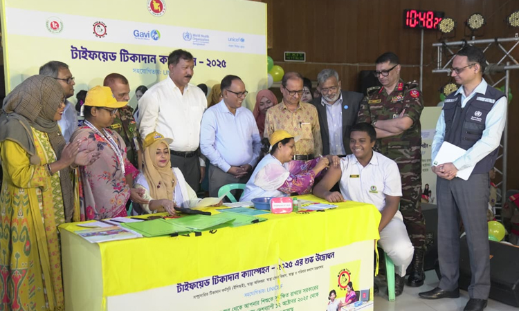 Typhoid vaccination programme begins in DNCC