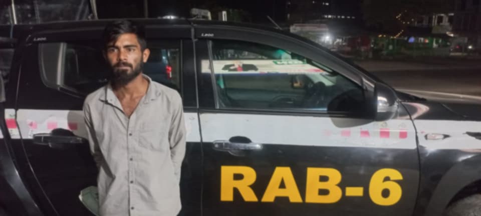 RAB arrests 15-year convict in Khulna