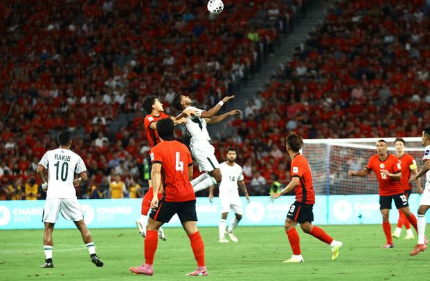 Bangladesh play 1-1 with ten men Hong Kong China