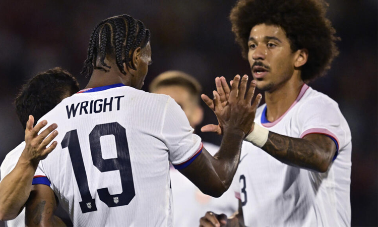 Wright's two goals lift USA over Australia 2-1