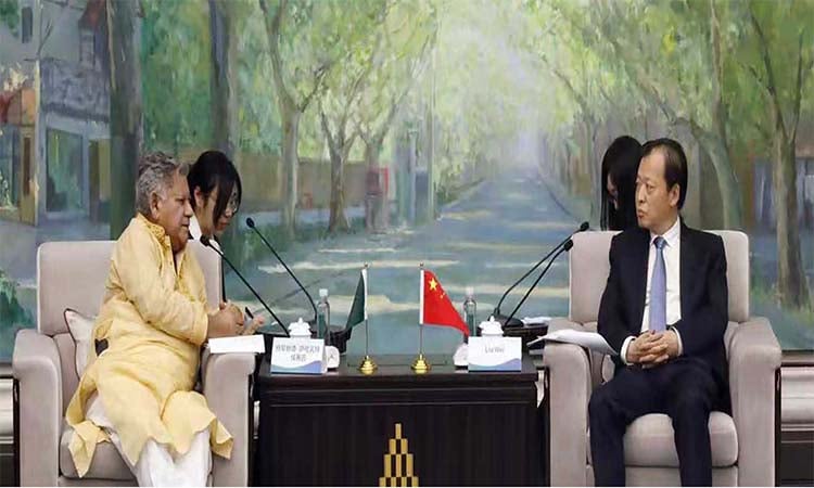 Sakhawat meets Chinese Transport Minister Liu Wei at Shanghai