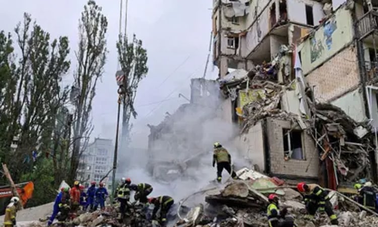 Russia says Ukraine strikes kill two